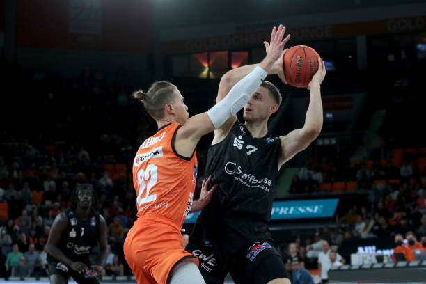 尖足球联赛 尖足球联赛