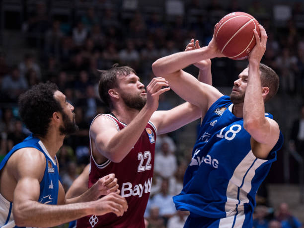 年起由红牛 年起由红牛